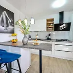 Noa Villa *