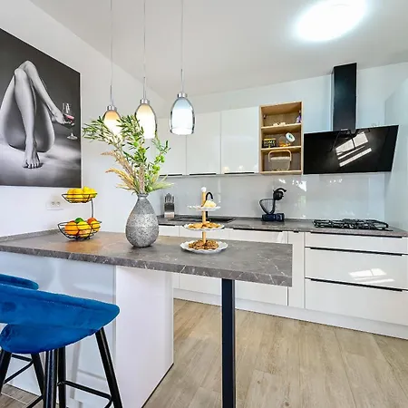 Noa Villa *