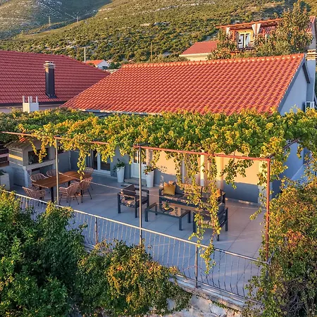 Noa Villa